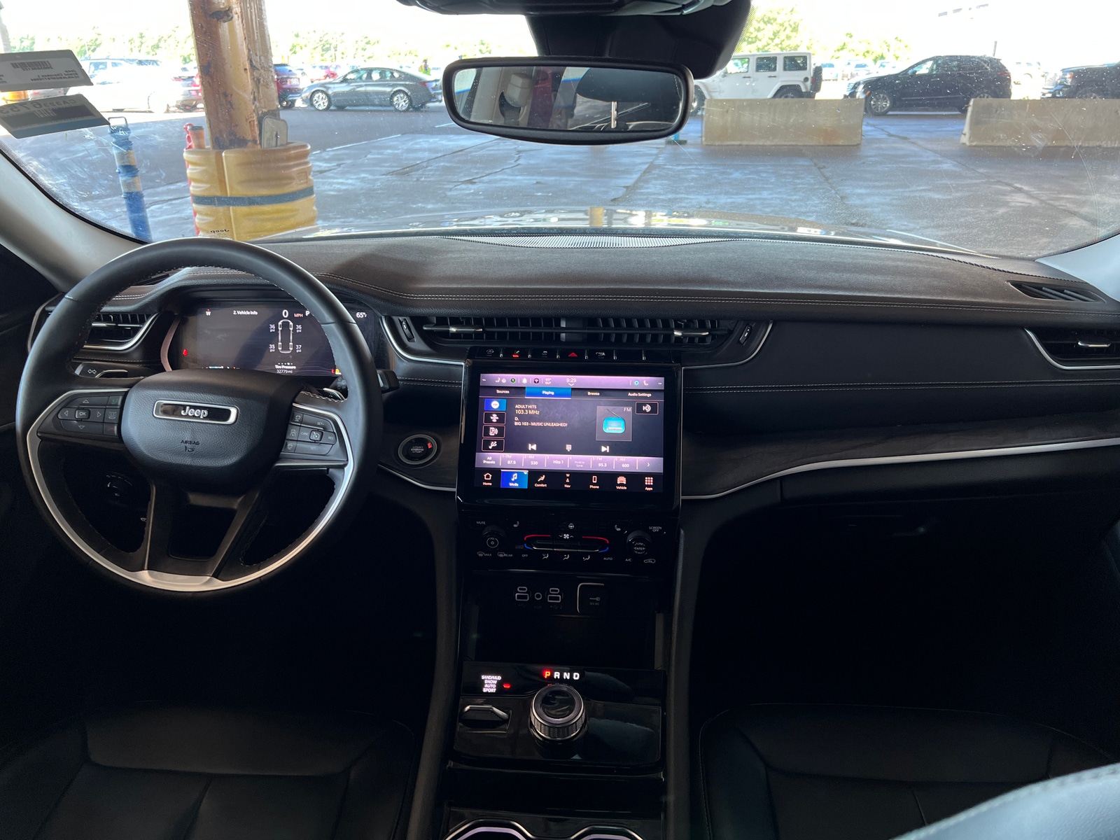 Thumbnail: 2023 Jeep Grand Cherokee L - 2
