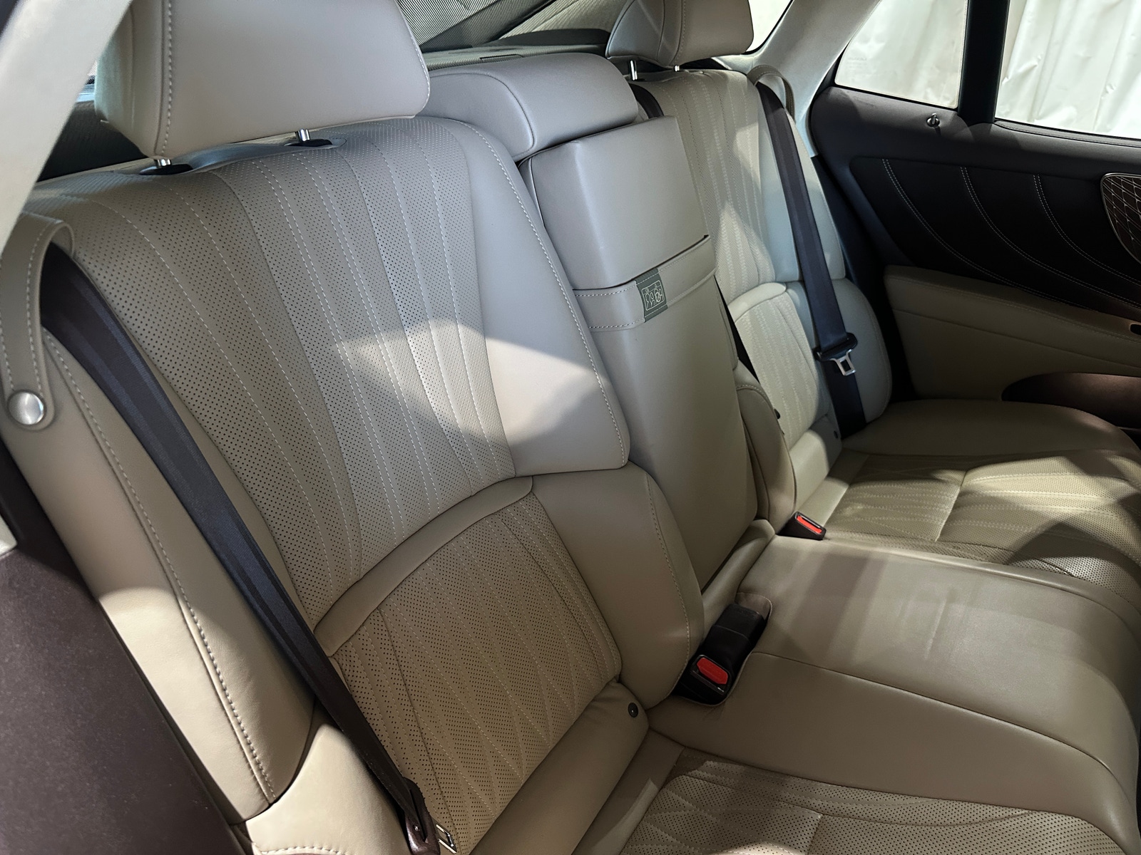 Thumbnail: 2018 Lexus LS - 6