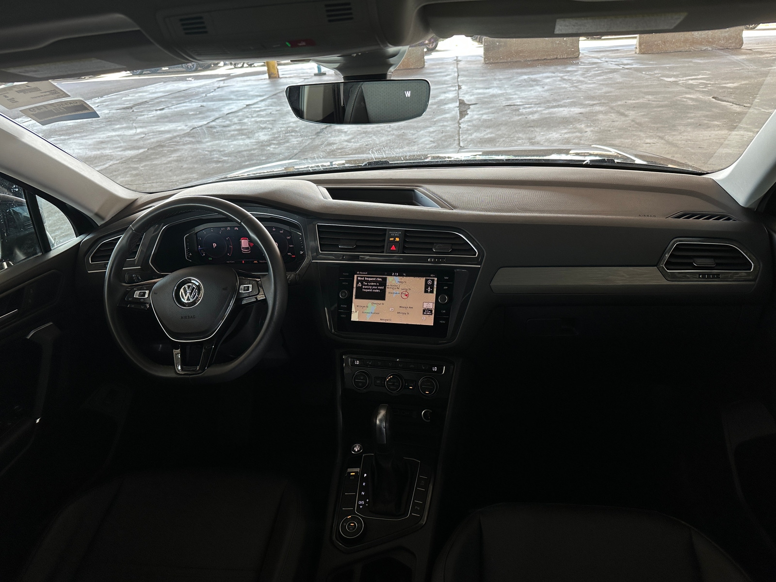 Thumbnail: 2020 Volkswagen Tiguan - 2