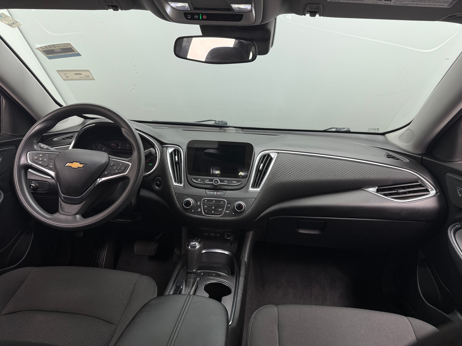 Thumbnail: 2020 Chevrolet Malibu - 3