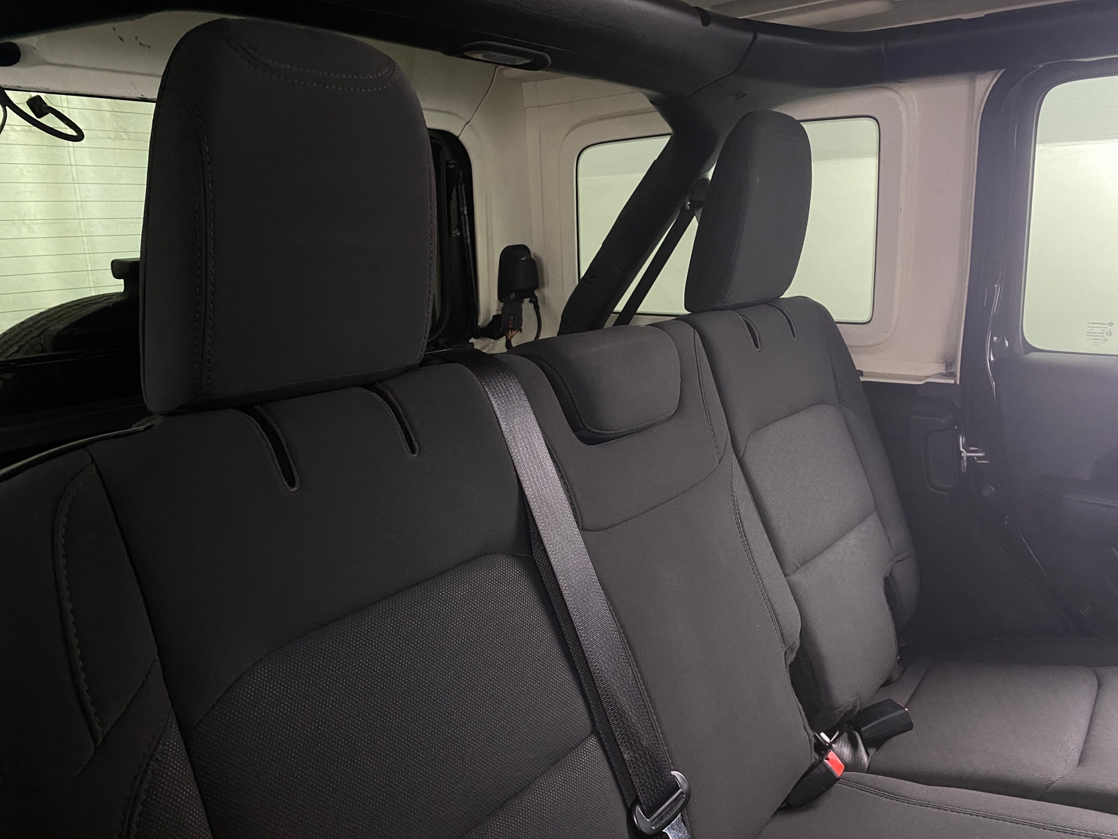 Thumbnail: 2019 Jeep Wrangler - 6