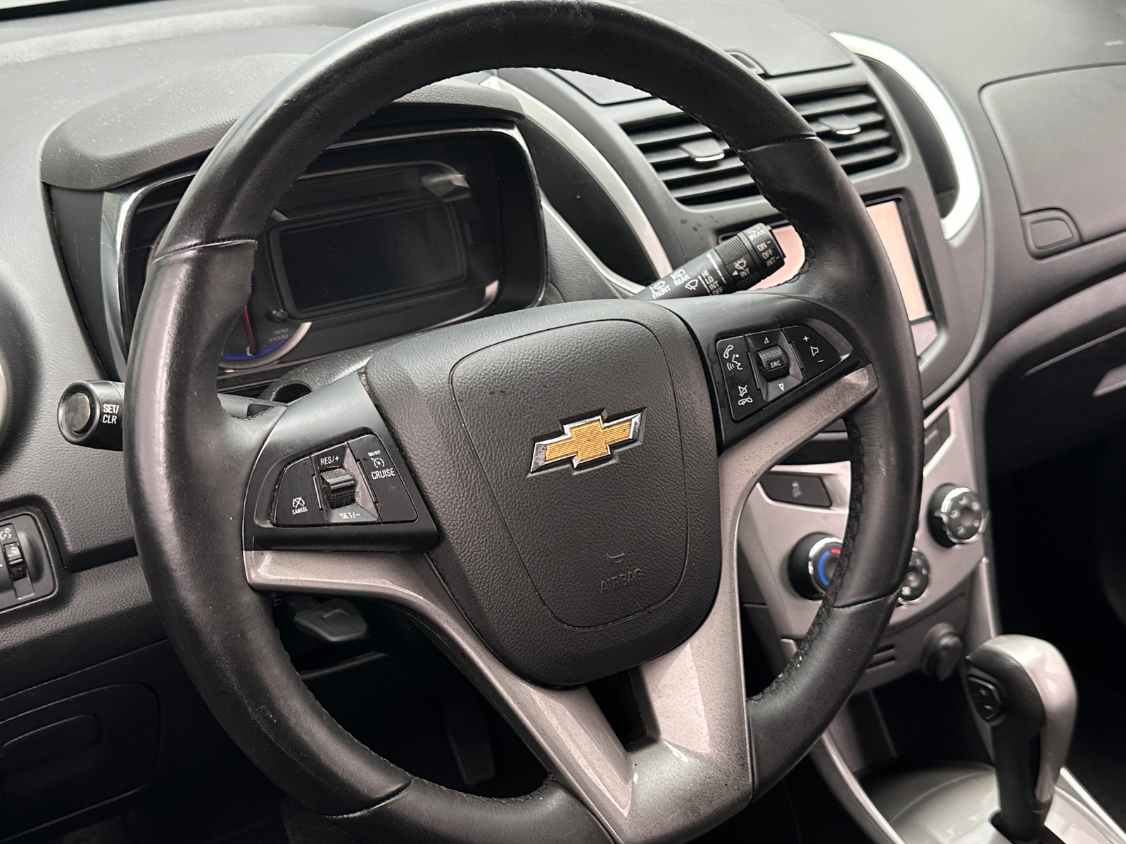 Thumbnail: 2016 Chevrolet Trax - 5