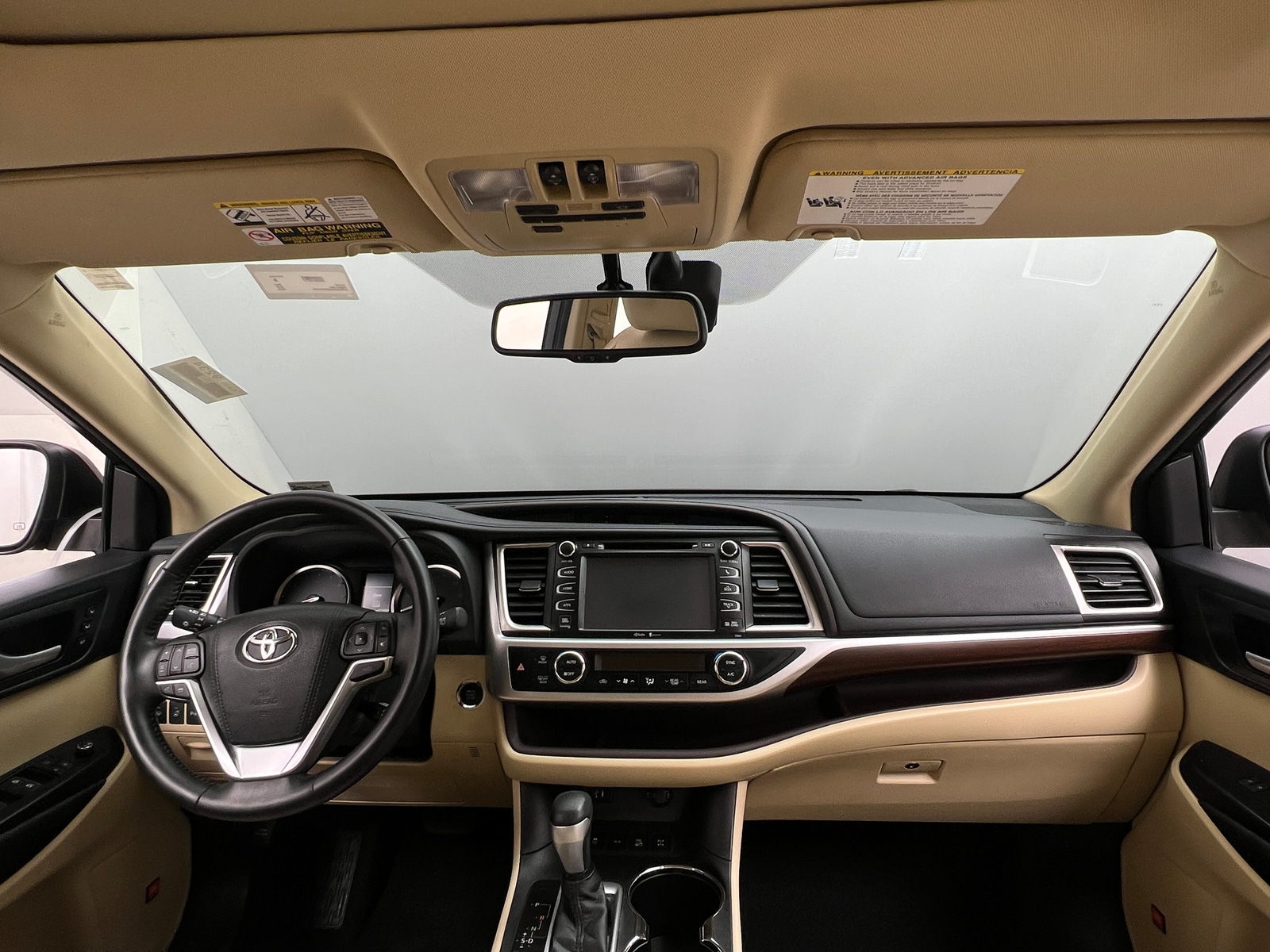 Thumbnail: 2015 Toyota Highlander - 2