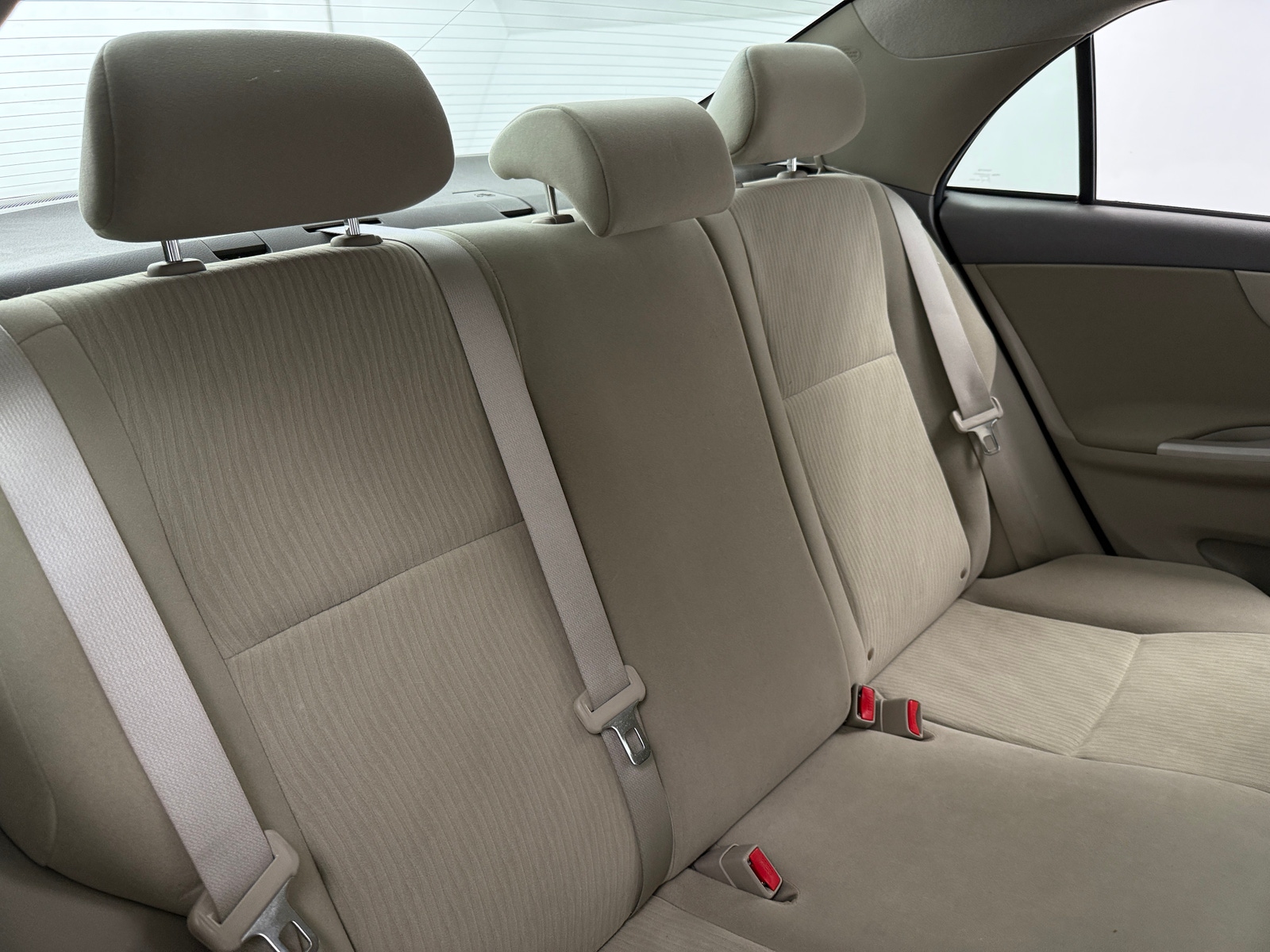Thumbnail: 2010 Toyota Corolla - 6