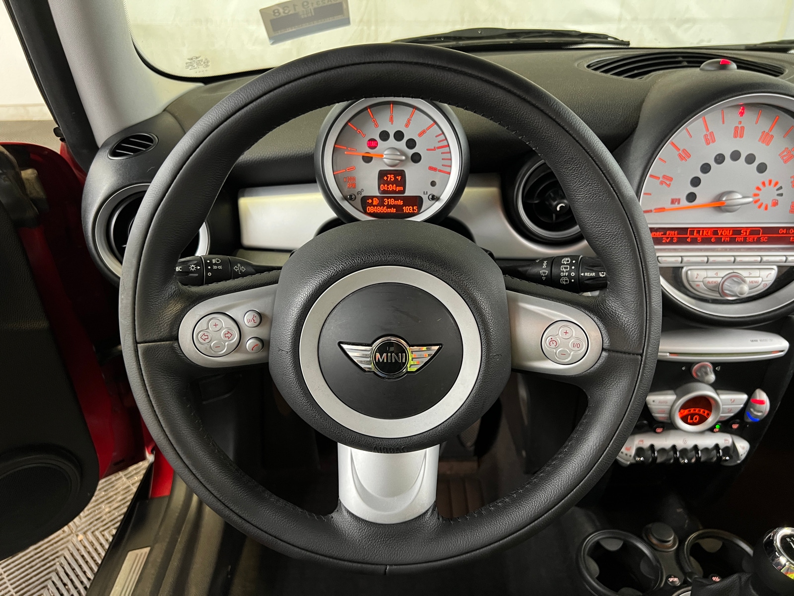 Thumbnail: 2010 MINI Cooper Hardtop - 4