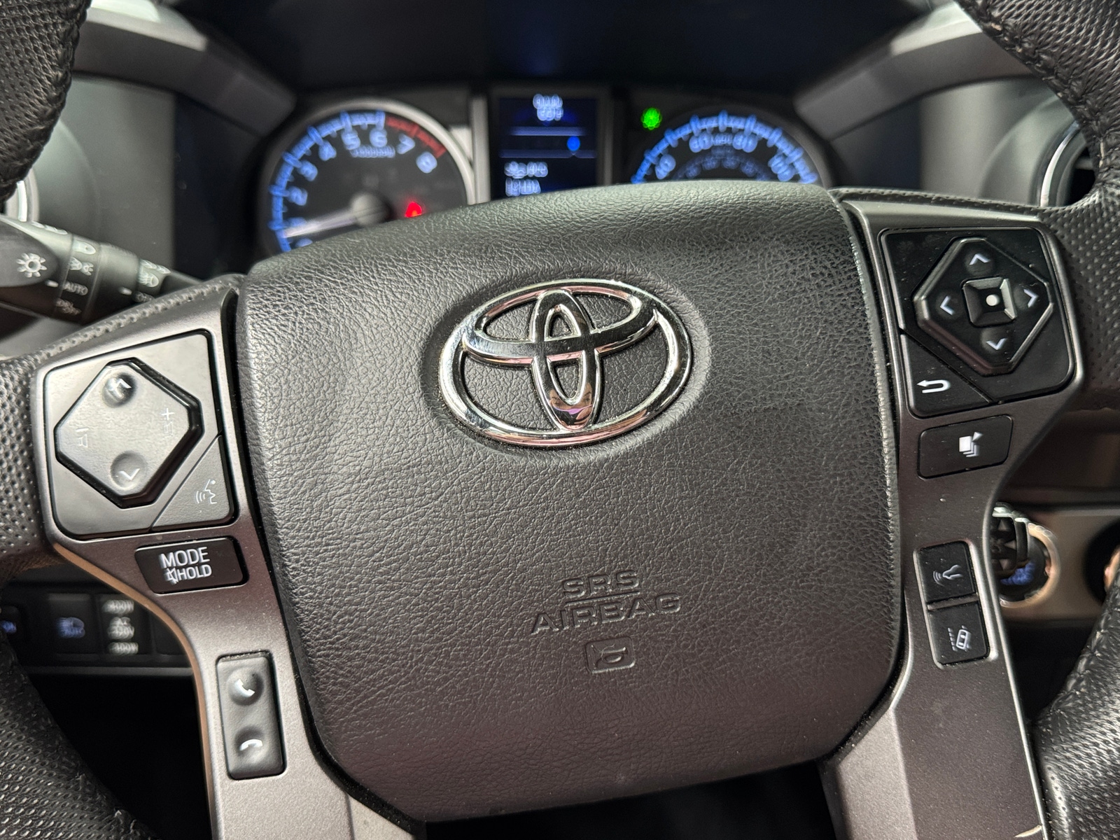 Thumbnail: 2022 Toyota Tacoma - 5