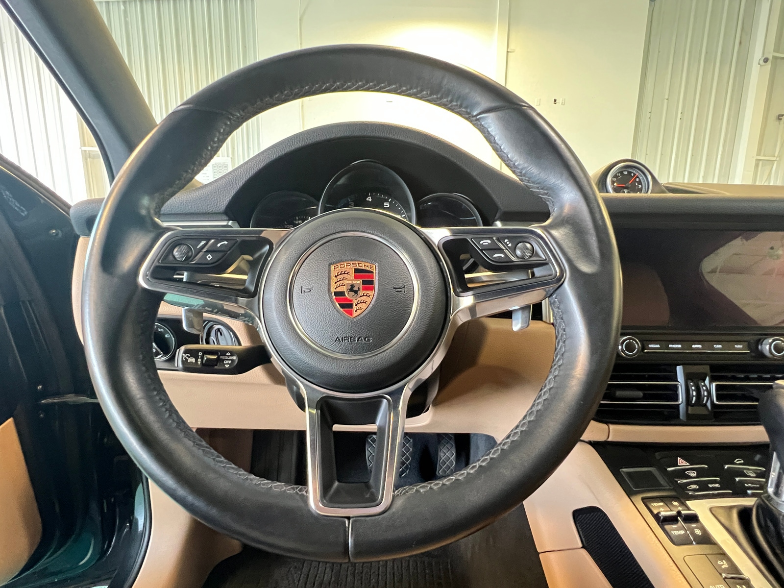 Thumbnail: 2020 Porsche Macan - 4