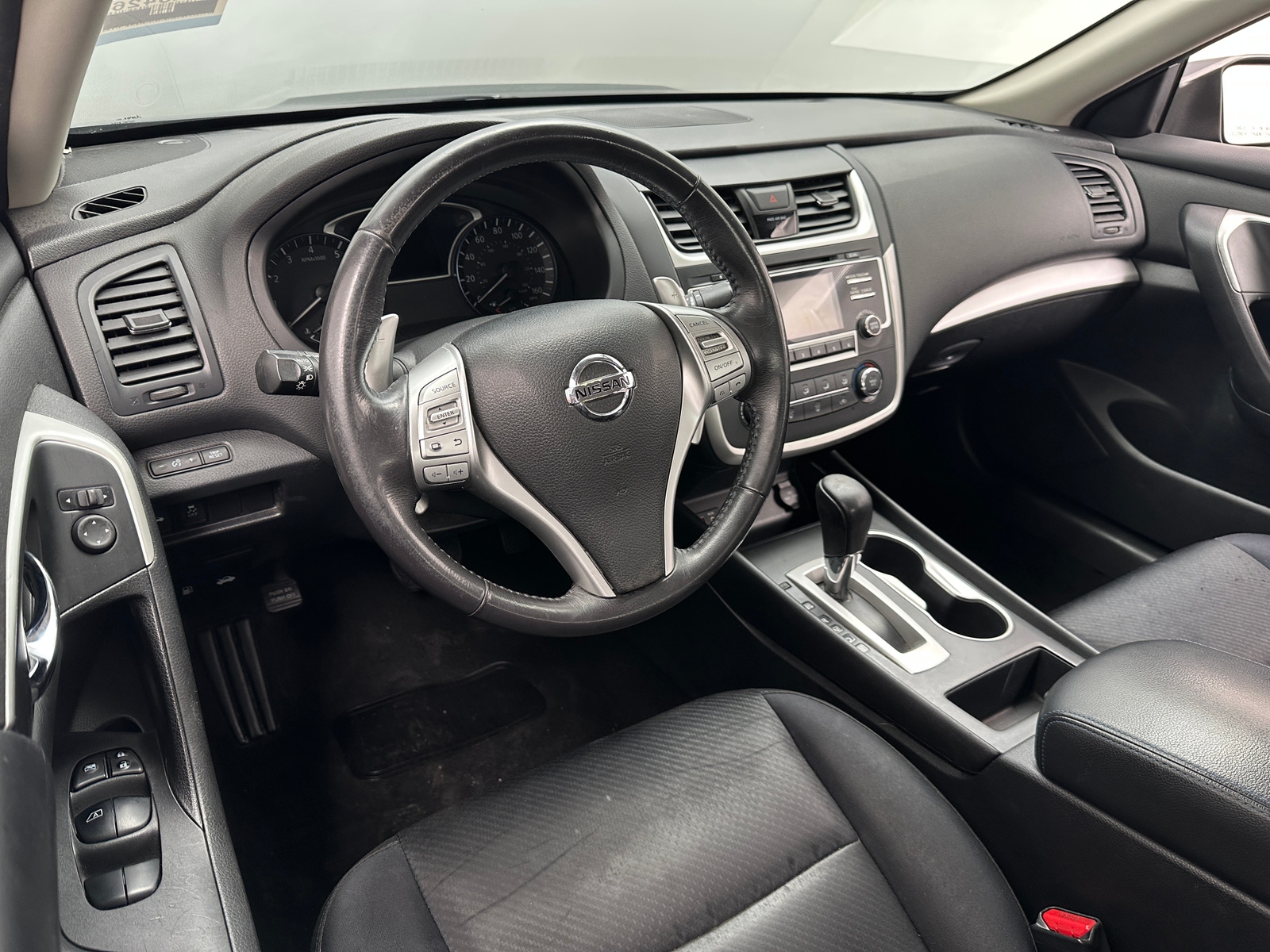 Thumbnail: 2017 Nissan Altima - 3