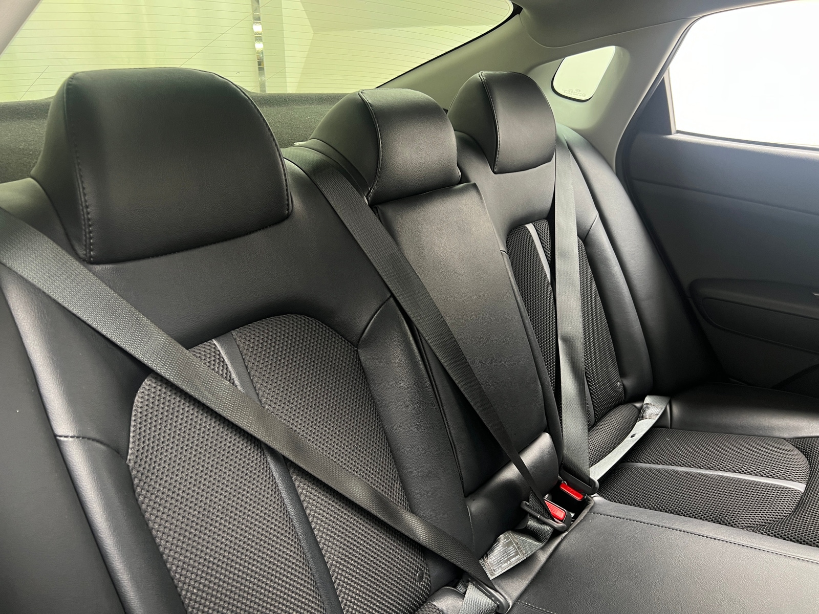 Thumbnail: 2019 Kia Optima - 6
