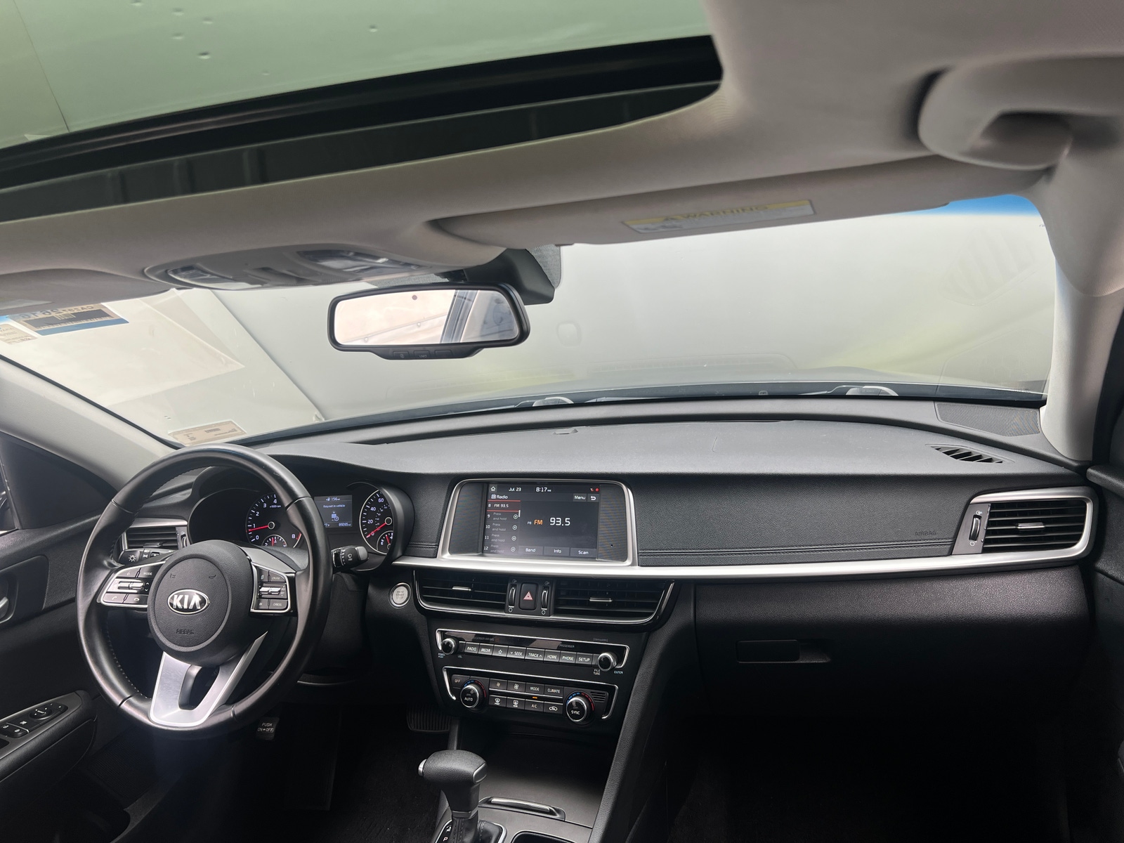 Thumbnail: 2019 Kia Optima - 3