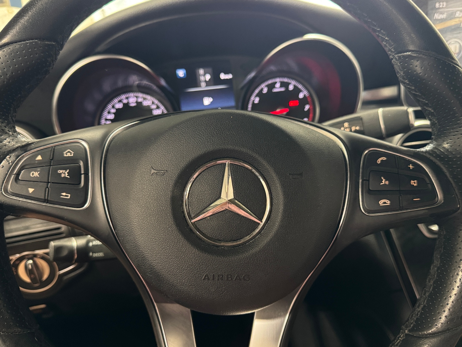 Thumbnail: 2017 Mercedes-Benz GLC - 4