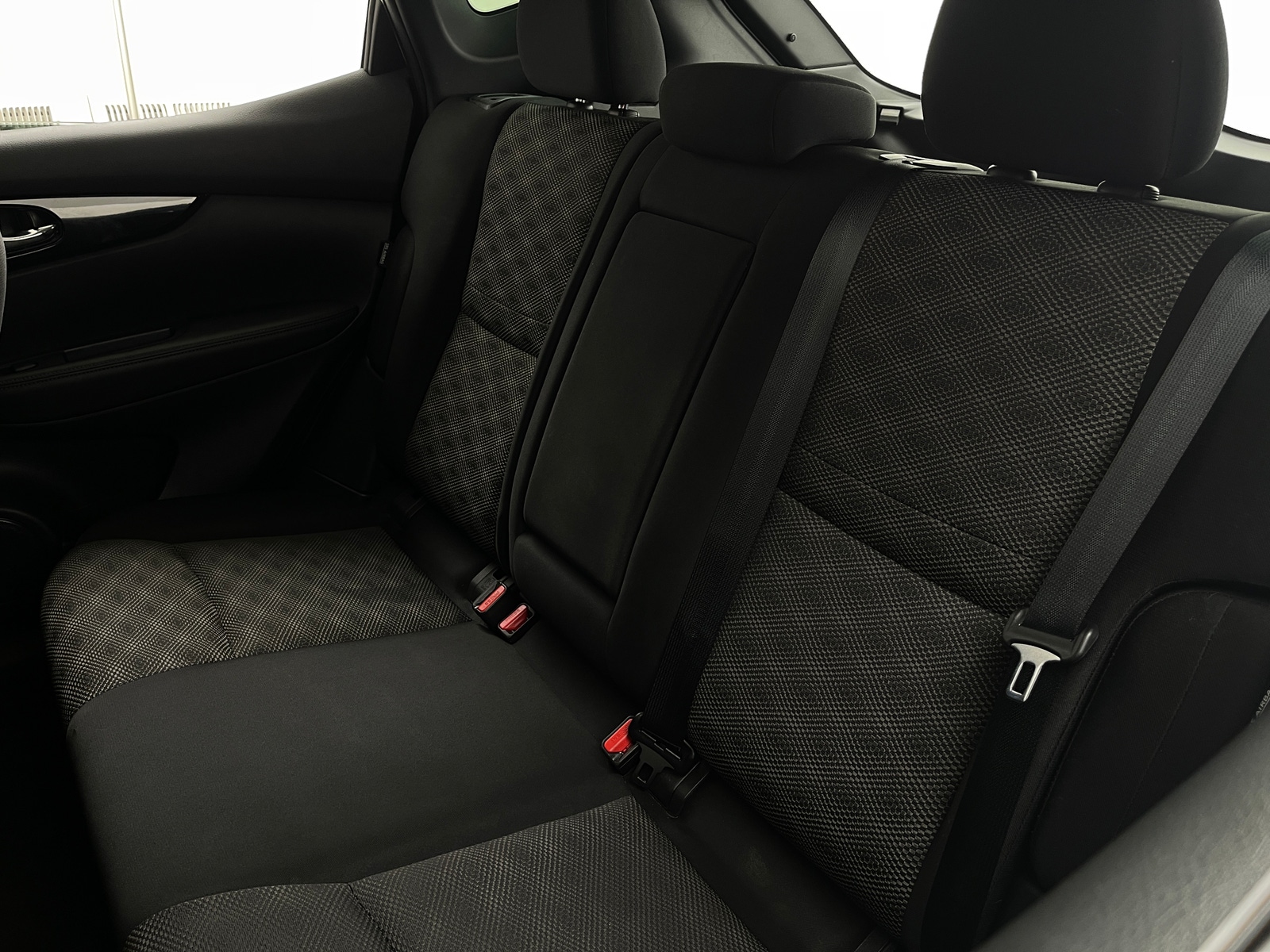 Thumbnail: 2022 Nissan Rogue Sport - 6
