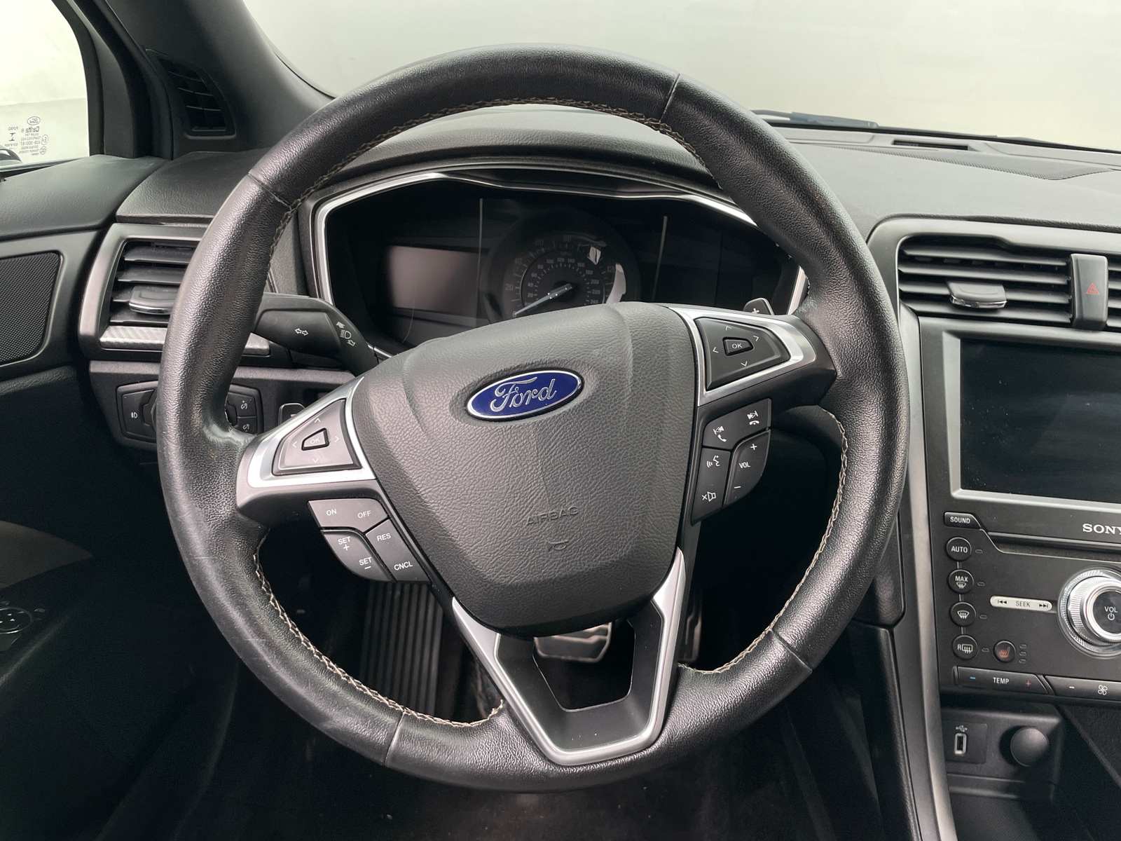 Thumbnail: 2017 Ford Fusion - 4