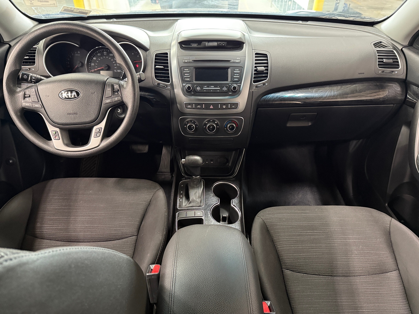 Thumbnail: 2015 Kia Sorento - 3