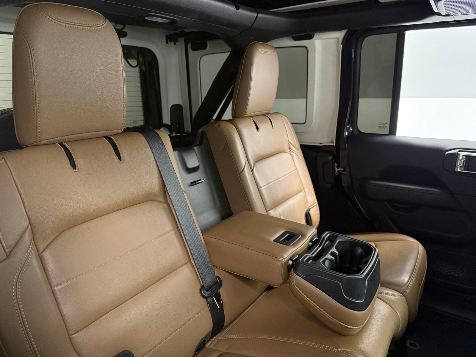 Thumbnail: 2020 Jeep Wrangler - 5