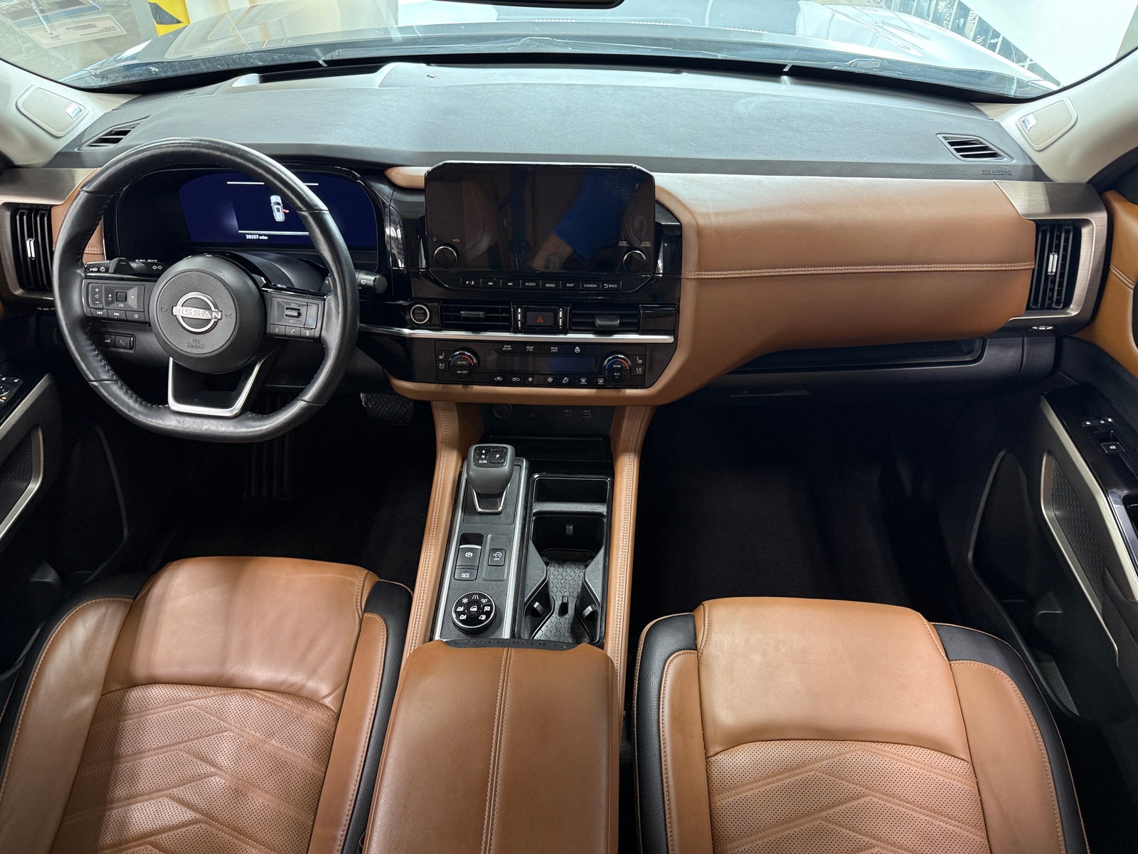 Thumbnail: 2023 Nissan Pathfinder - 2