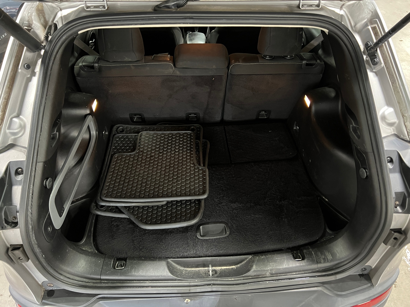 Thumbnail: 2015 Jeep Cherokee - 7