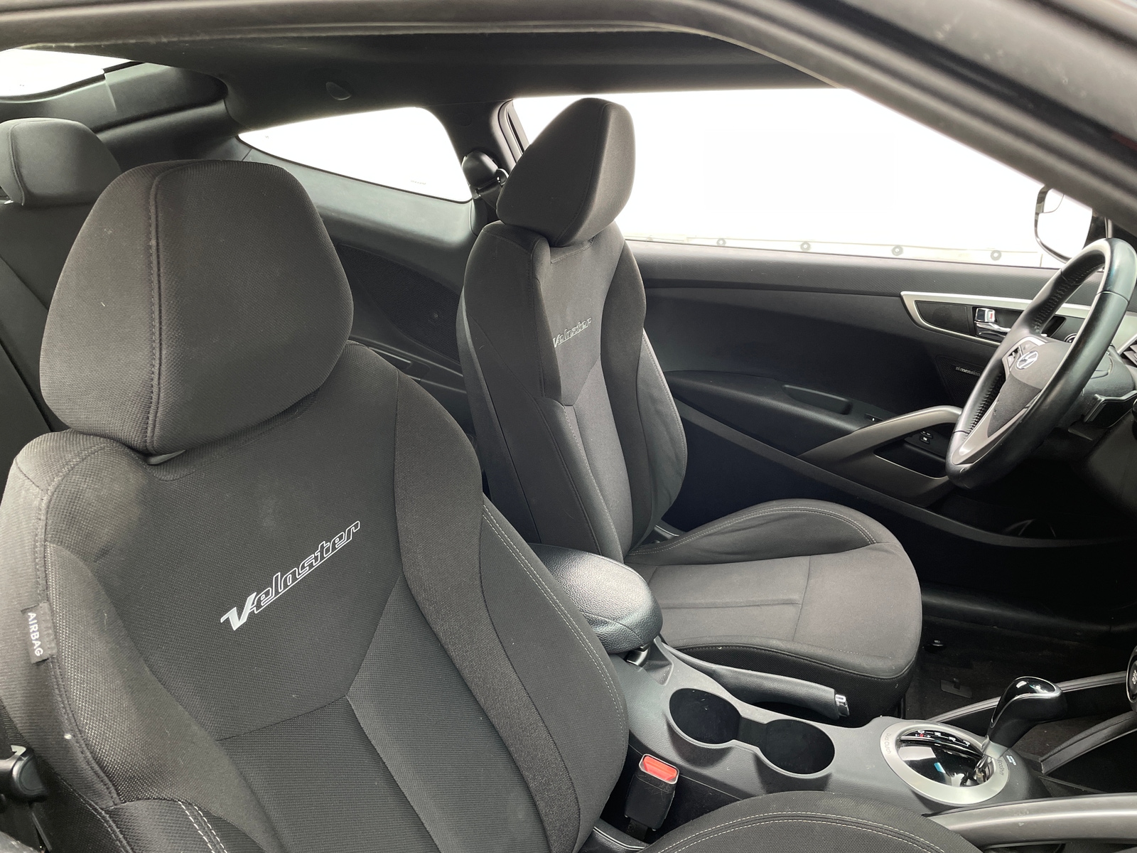 Thumbnail: 2017 Hyundai Veloster - 2