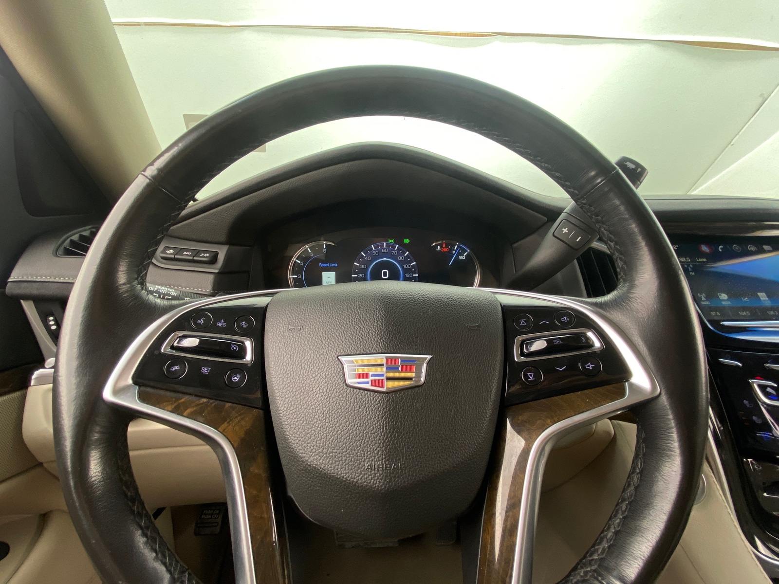 Thumbnail: 2018 Cadillac Escalade - 4