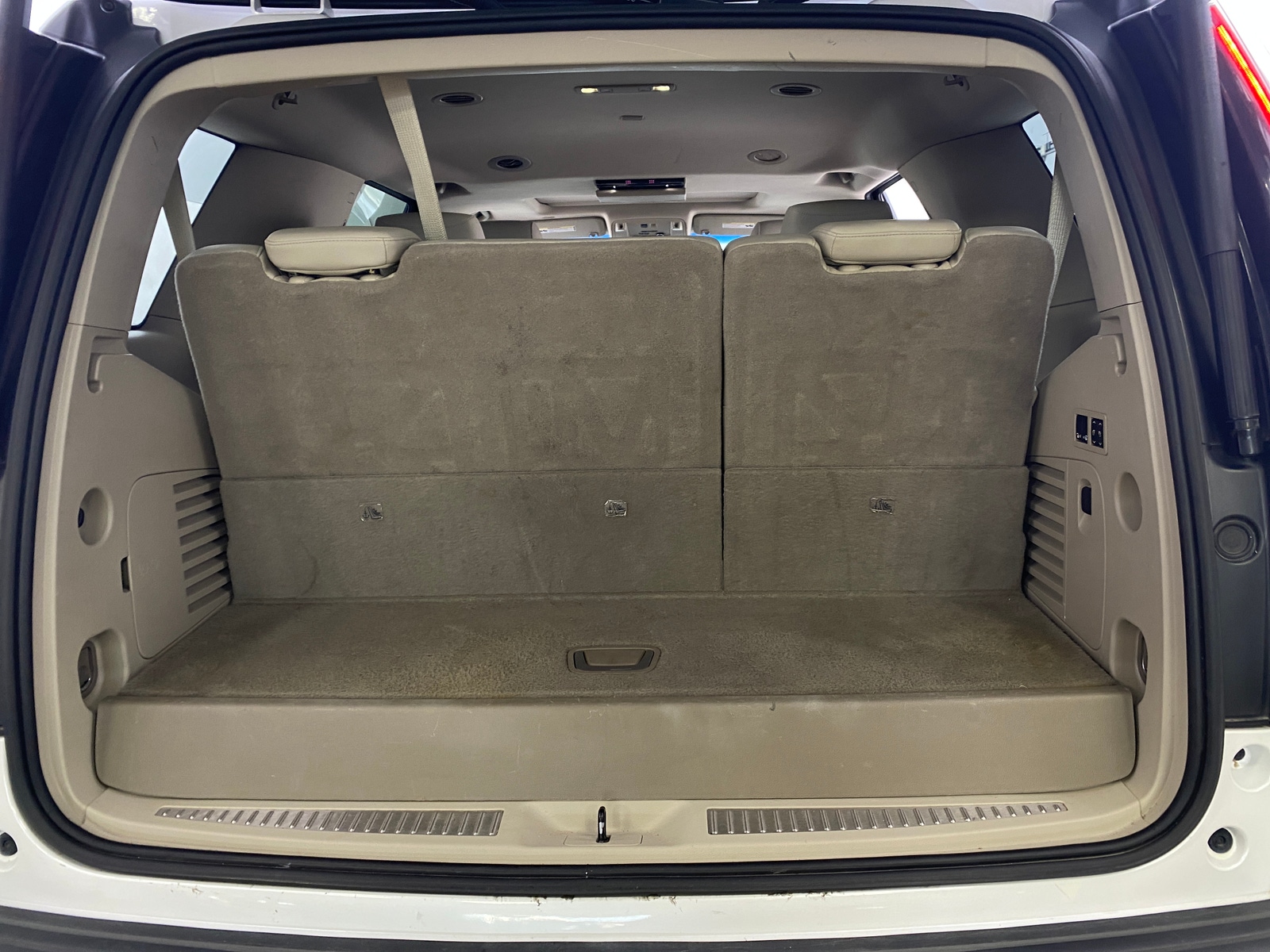 Thumbnail: 2018 Cadillac Escalade - 6