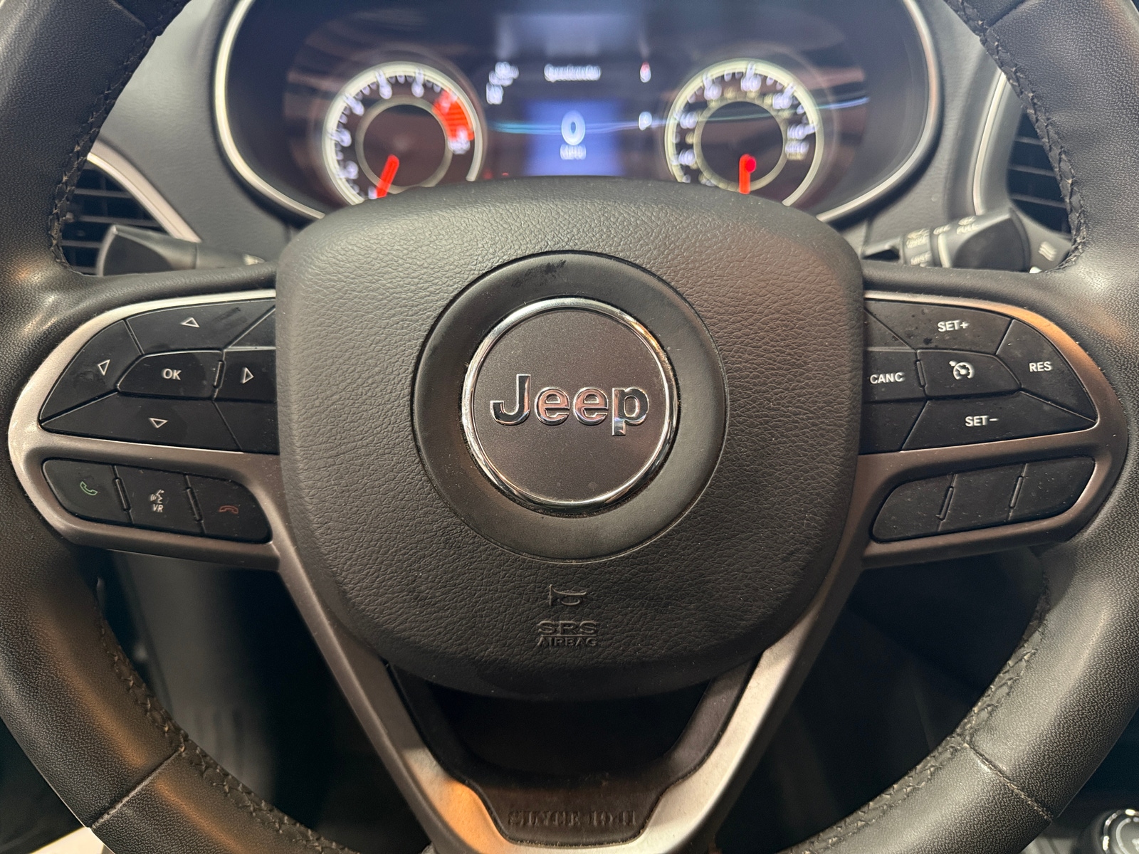 Thumbnail: 2022 Jeep Cherokee - 4