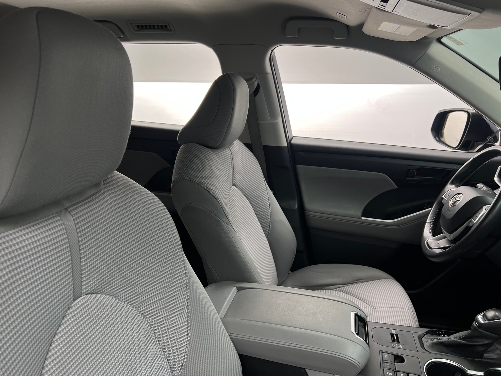 Thumbnail: 2023 Toyota Highlander - 2