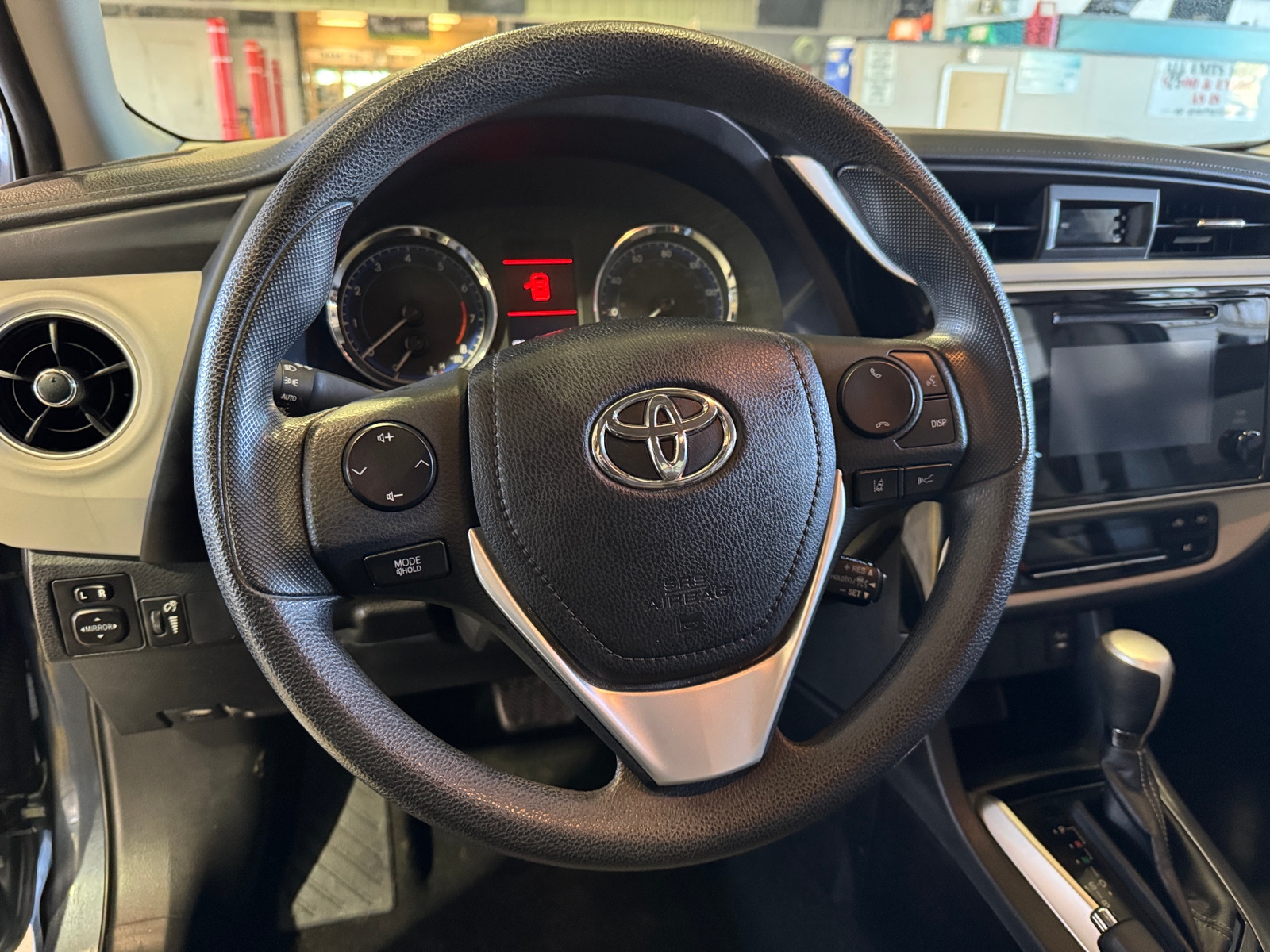 Thumbnail: 2018 Toyota Corolla - 5
