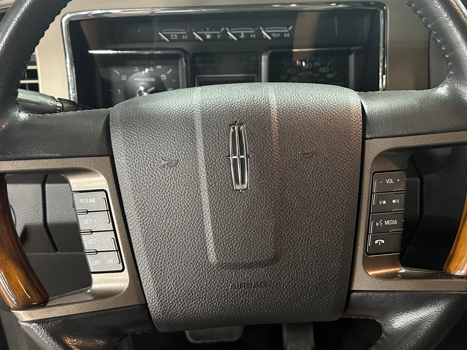 Thumbnail: 2014 Lincoln Navigator - 4