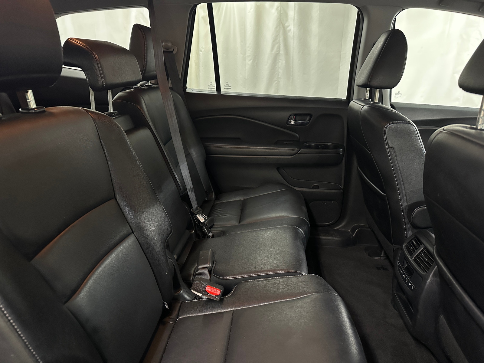 Thumbnail: 2016 Honda Pilot - 5