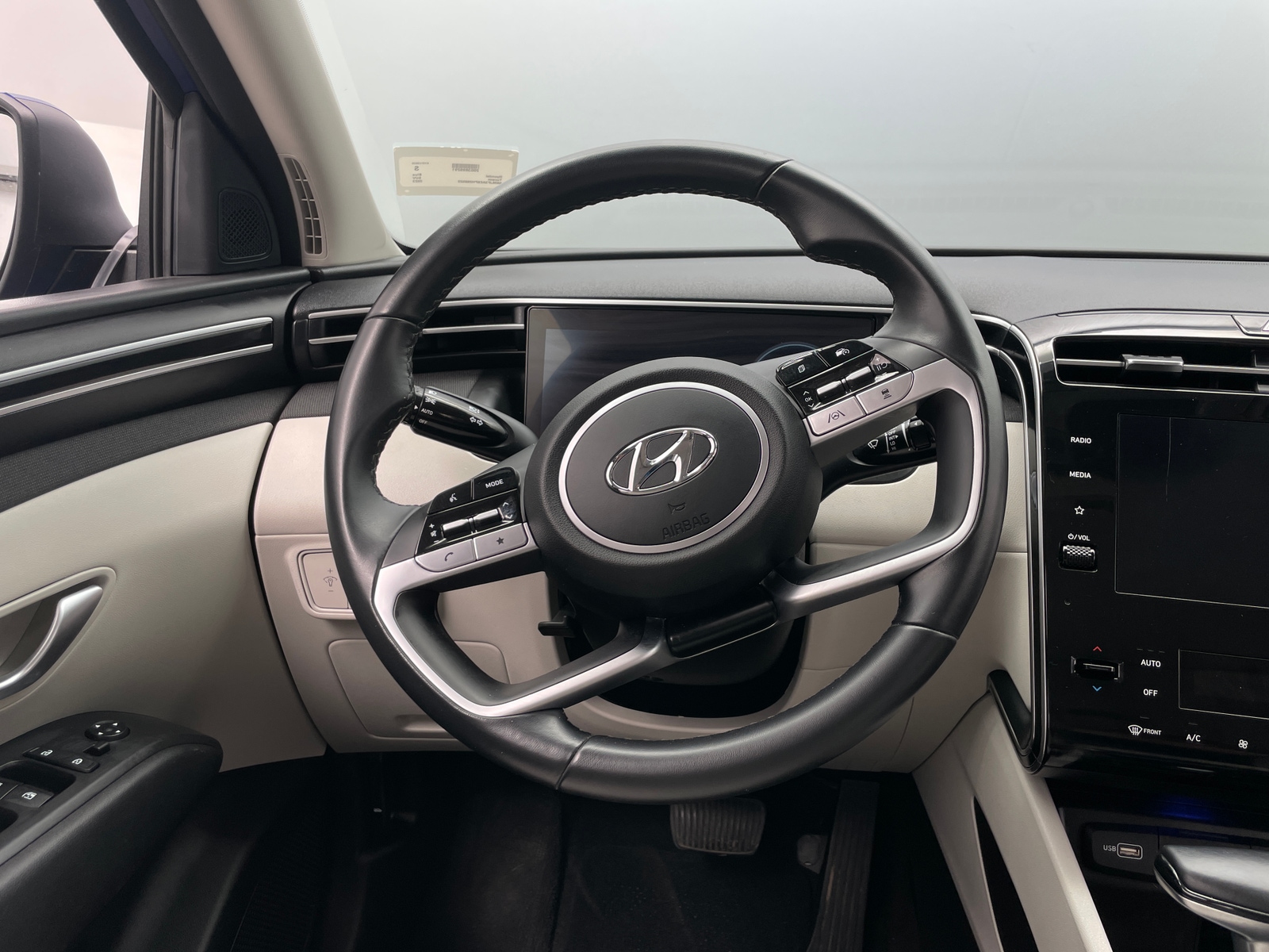Thumbnail: 2023 Hyundai Tucson - 5