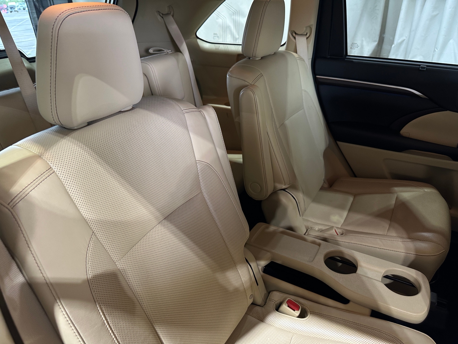 Thumbnail: 2015 Toyota Highlander - 5