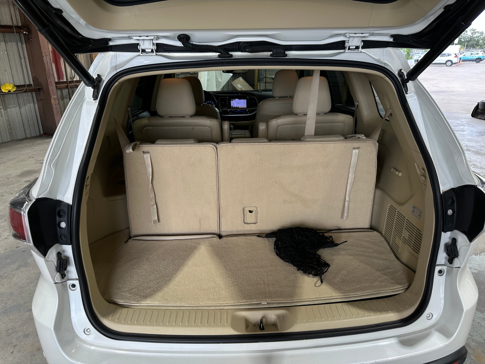 Thumbnail: 2015 Toyota Highlander - 6