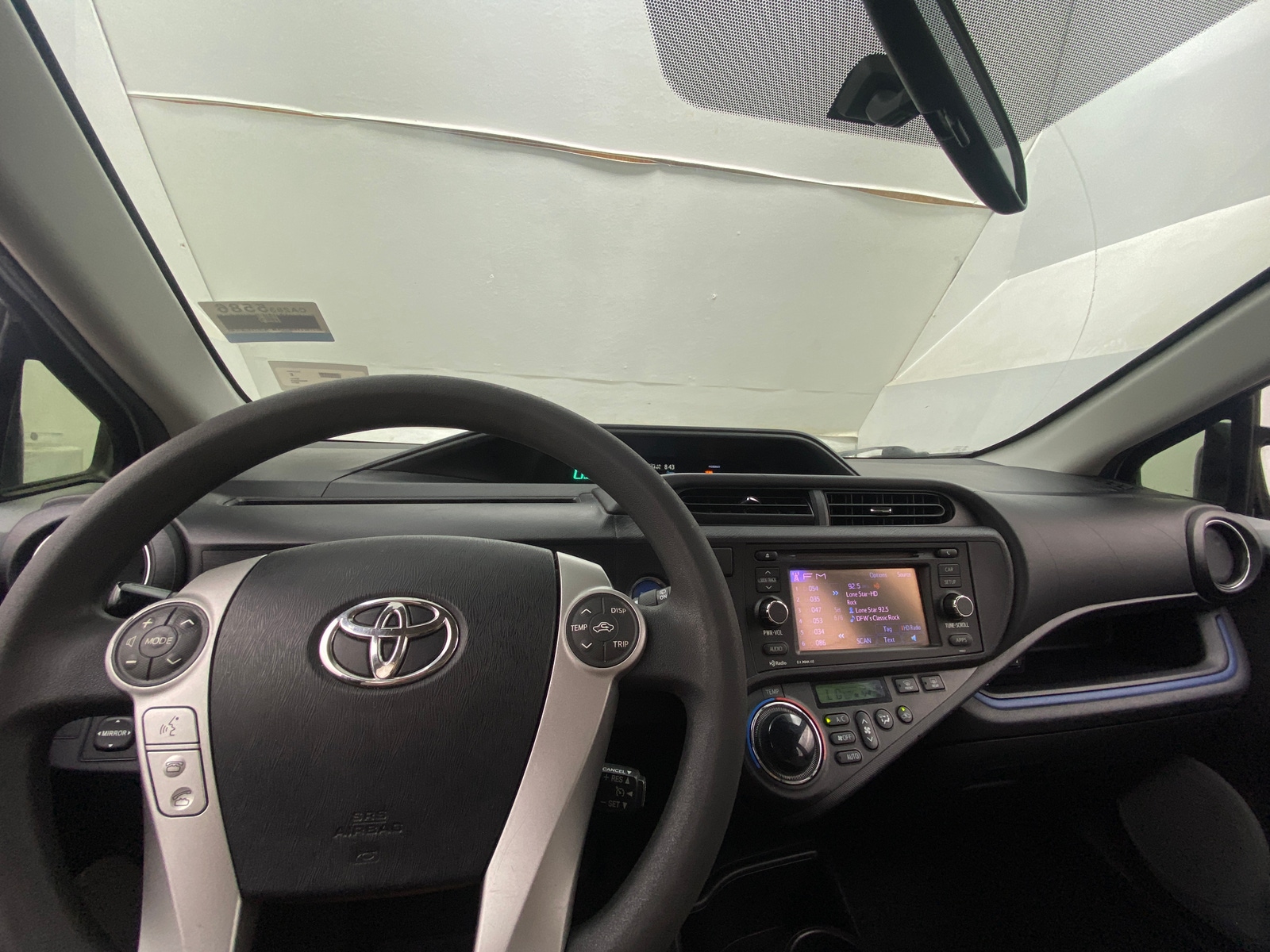 Thumbnail: 2013 Toyota Prius c - 3