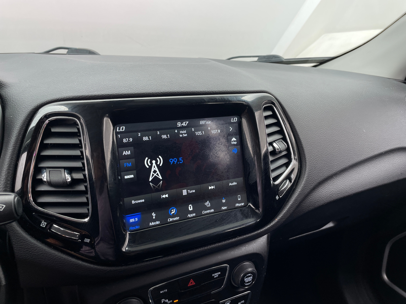 Thumbnail: 2018 Jeep Compass - 4