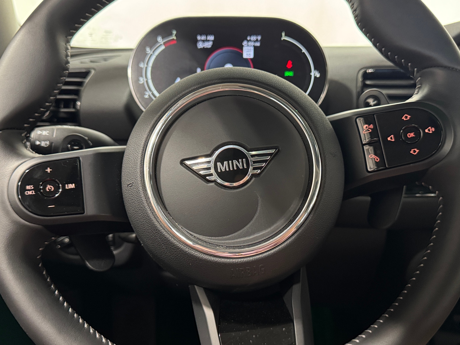 Thumbnail: 2024 MINI Cooper Clubman - 4