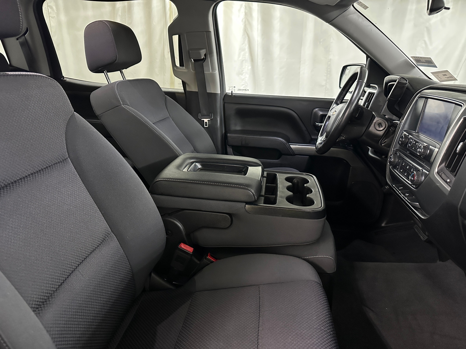 Thumbnail: 2018 Chevrolet Silverado 1500 - 2