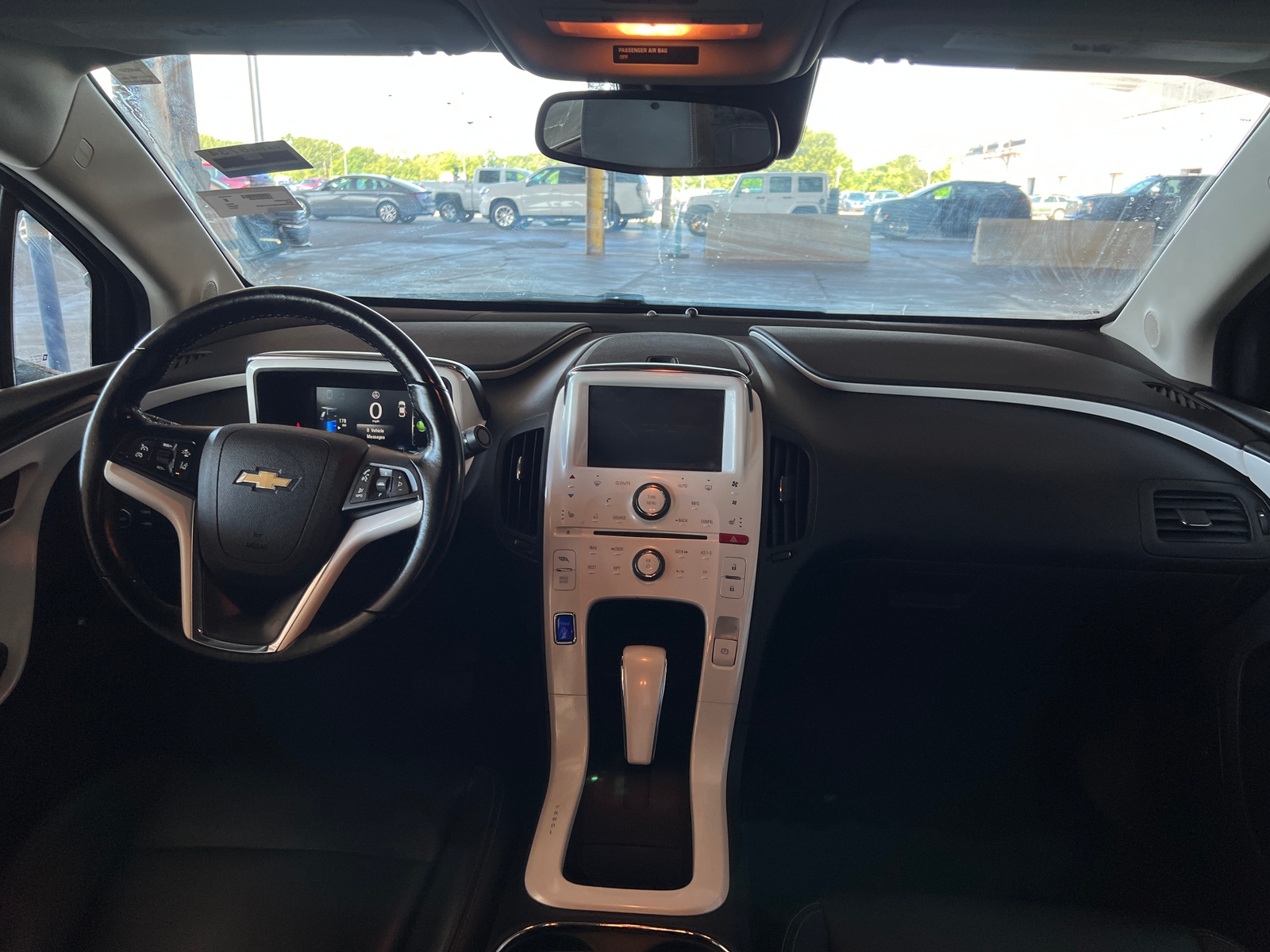 Thumbnail: 2014 Chevrolet Volt - 2