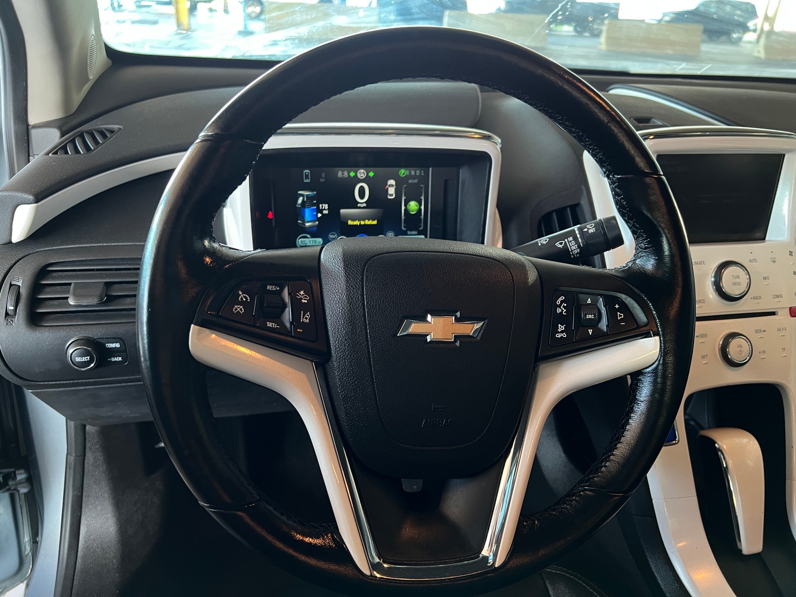 Thumbnail: 2014 Chevrolet Volt - 4