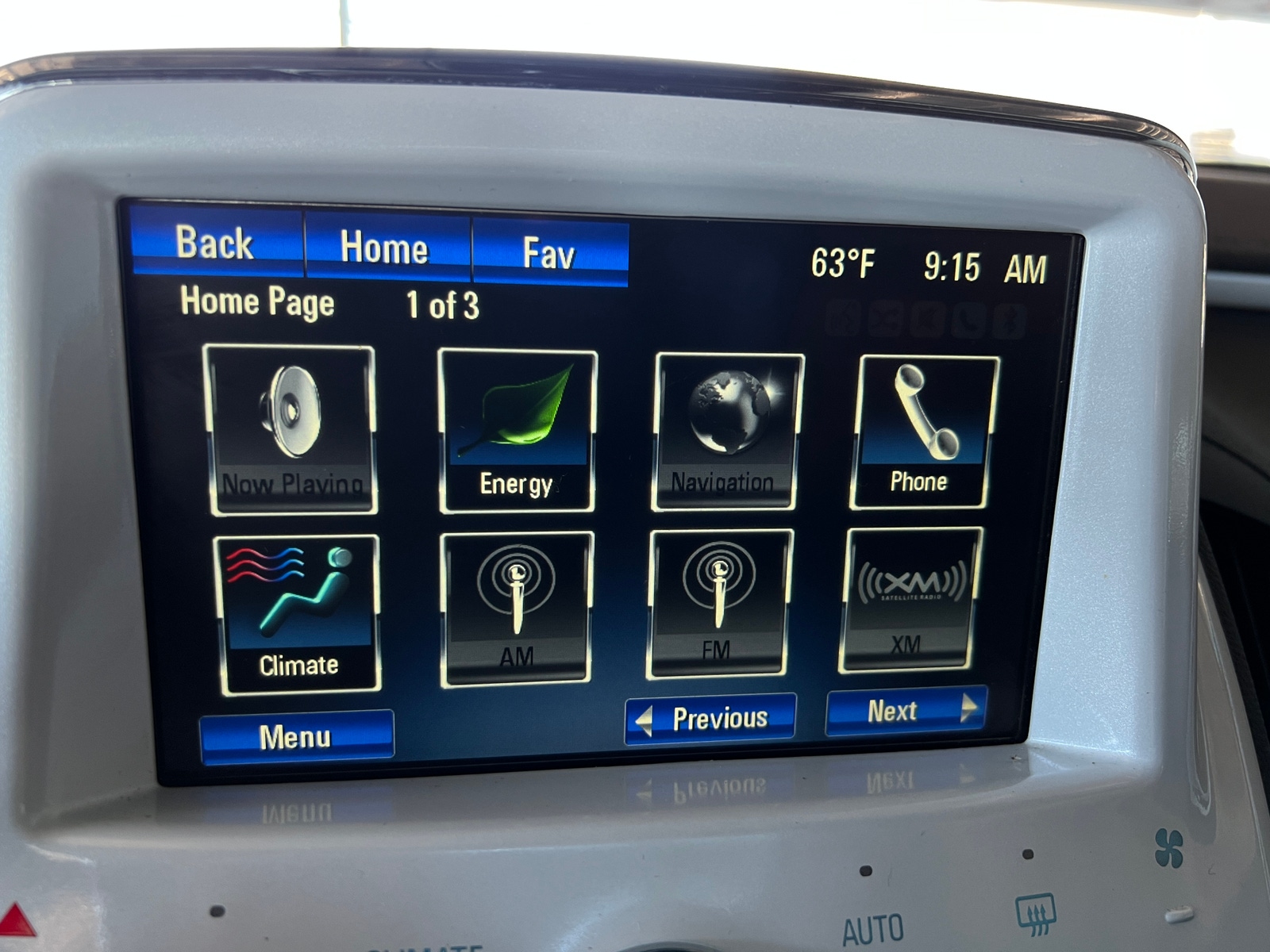 Thumbnail: 2014 Chevrolet Volt - 3
