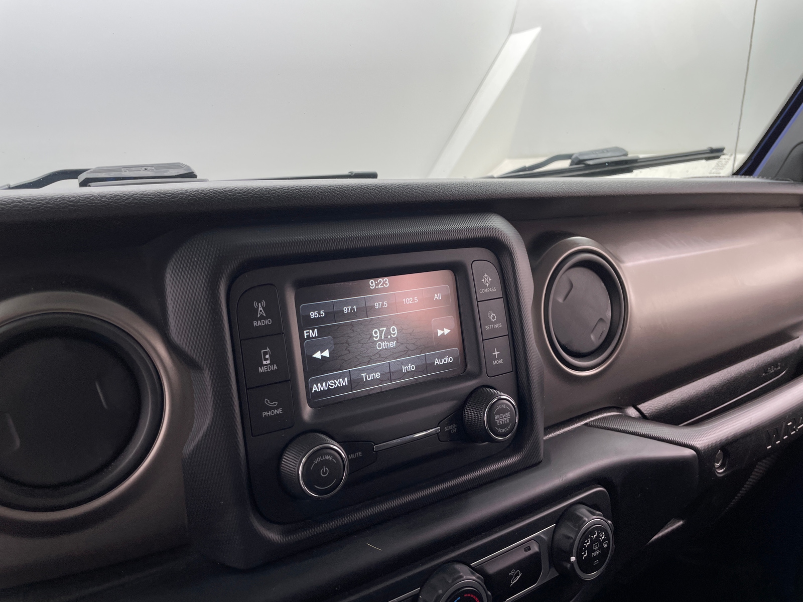 Thumbnail: 2018 Jeep Wrangler - 4