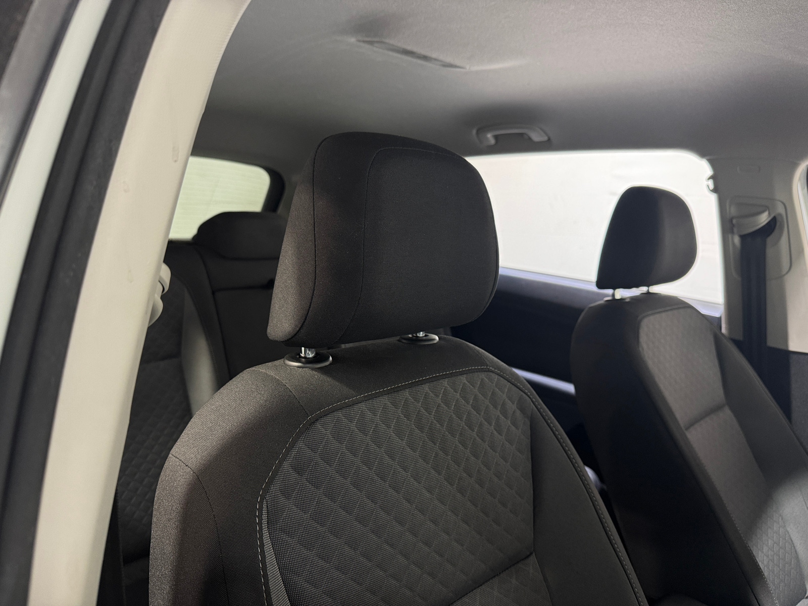 Thumbnail: 2019 Volkswagen Tiguan - 2