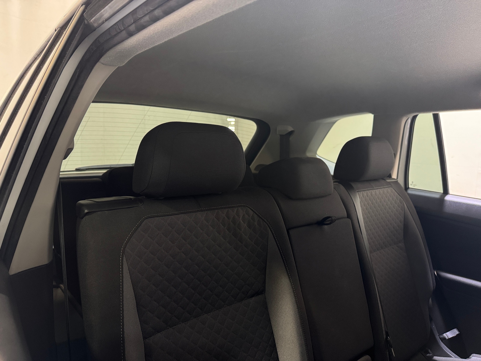 Thumbnail: 2019 Volkswagen Tiguan - 6