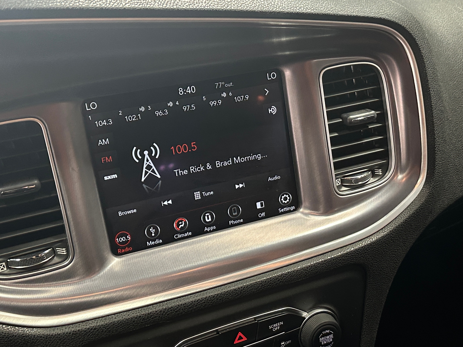 Thumbnail: 2019 Dodge Charger - 4