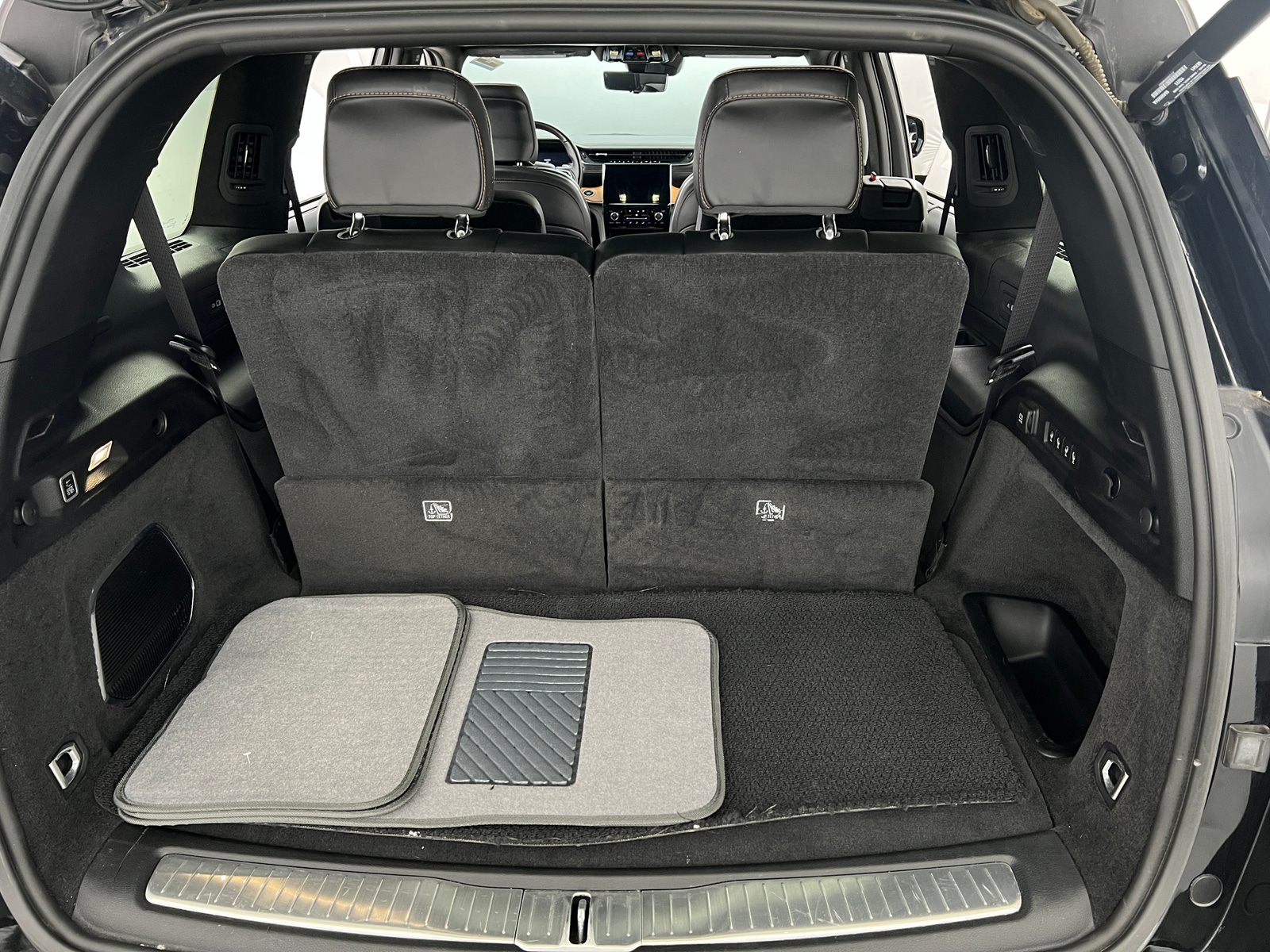 Thumbnail: 2021 Jeep Grand Cherokee L - 7