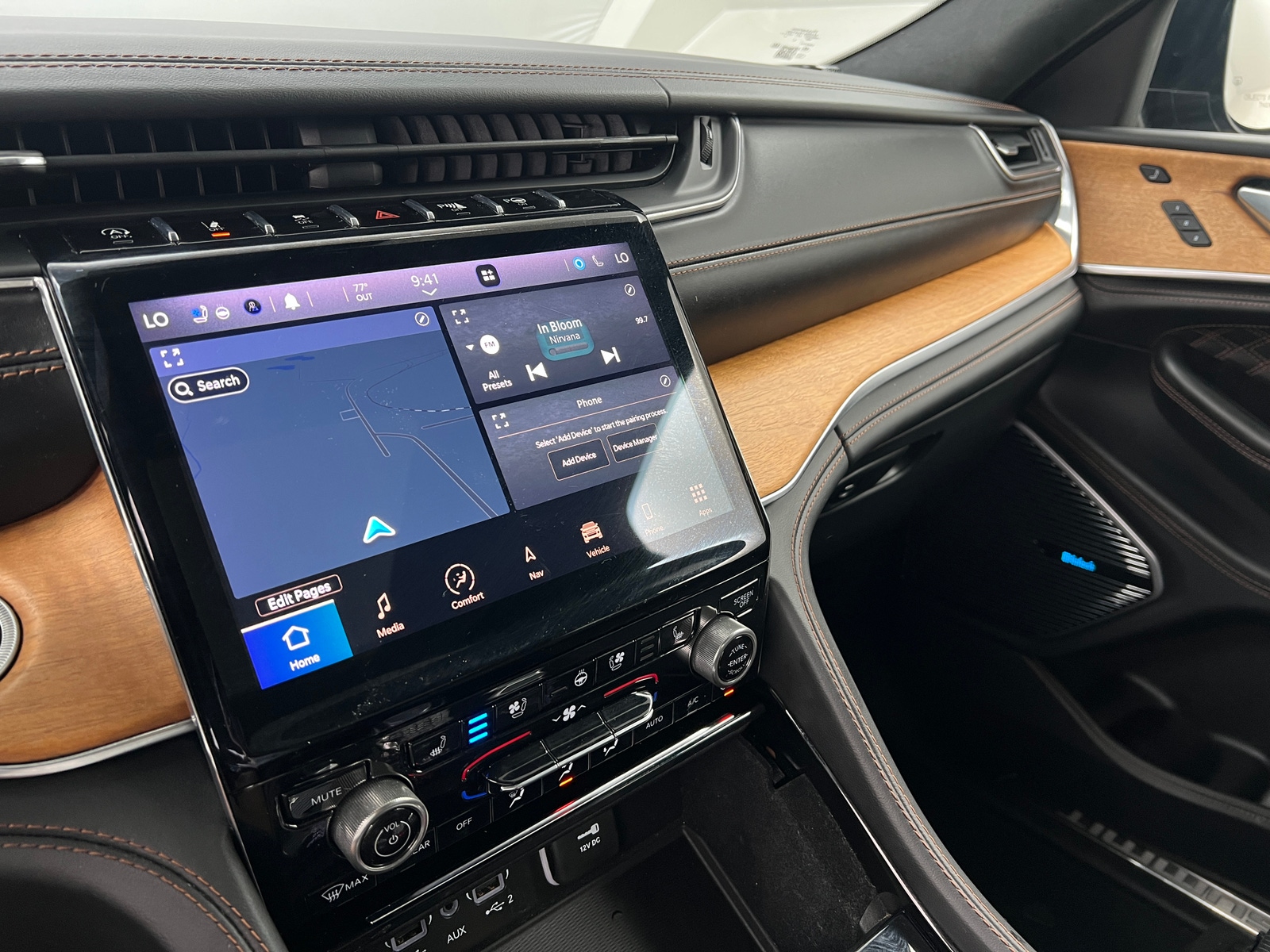Thumbnail: 2021 Jeep Grand Cherokee L - 4