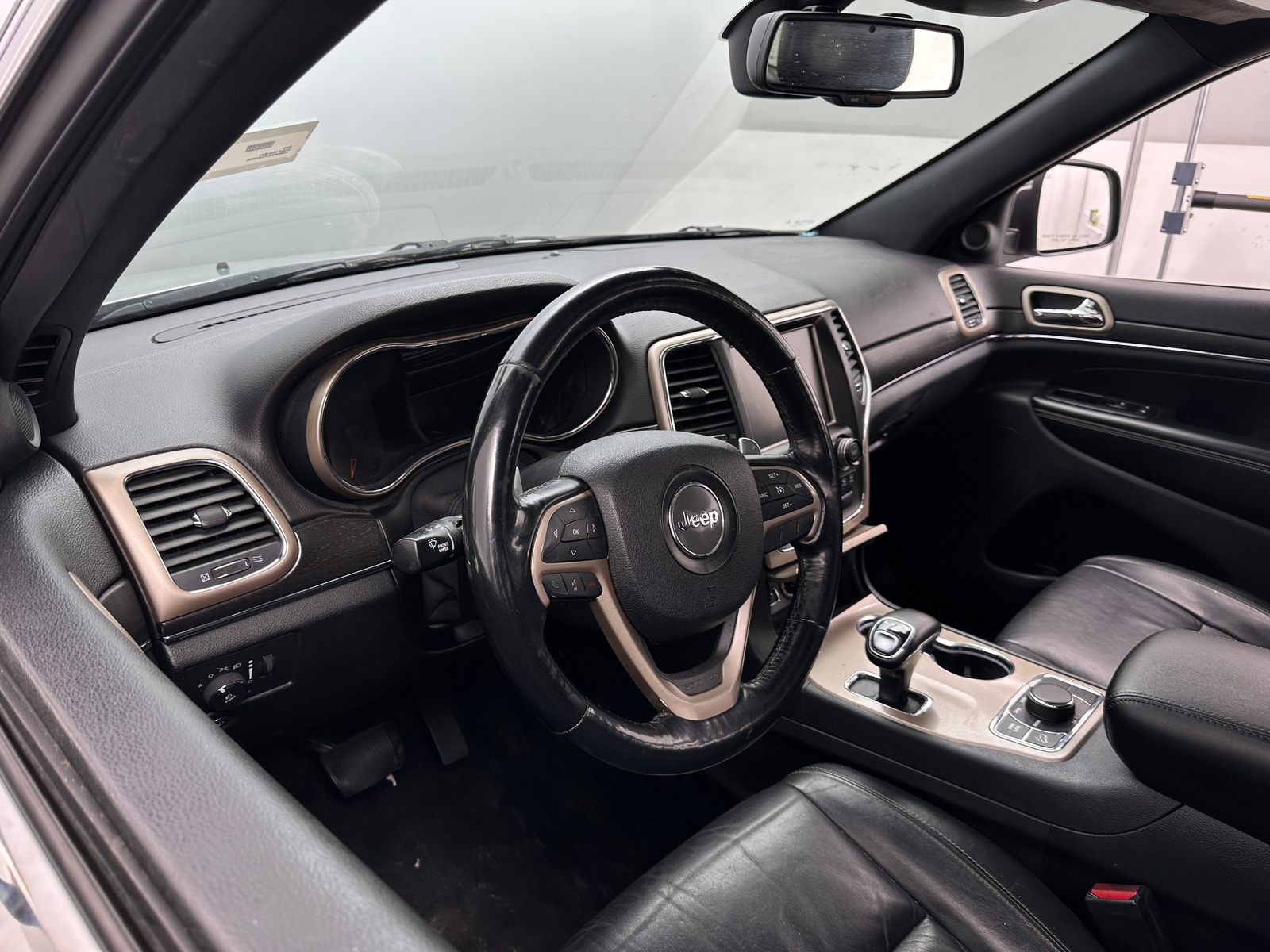Thumbnail: 2015 Jeep Grand Cherokee - 2