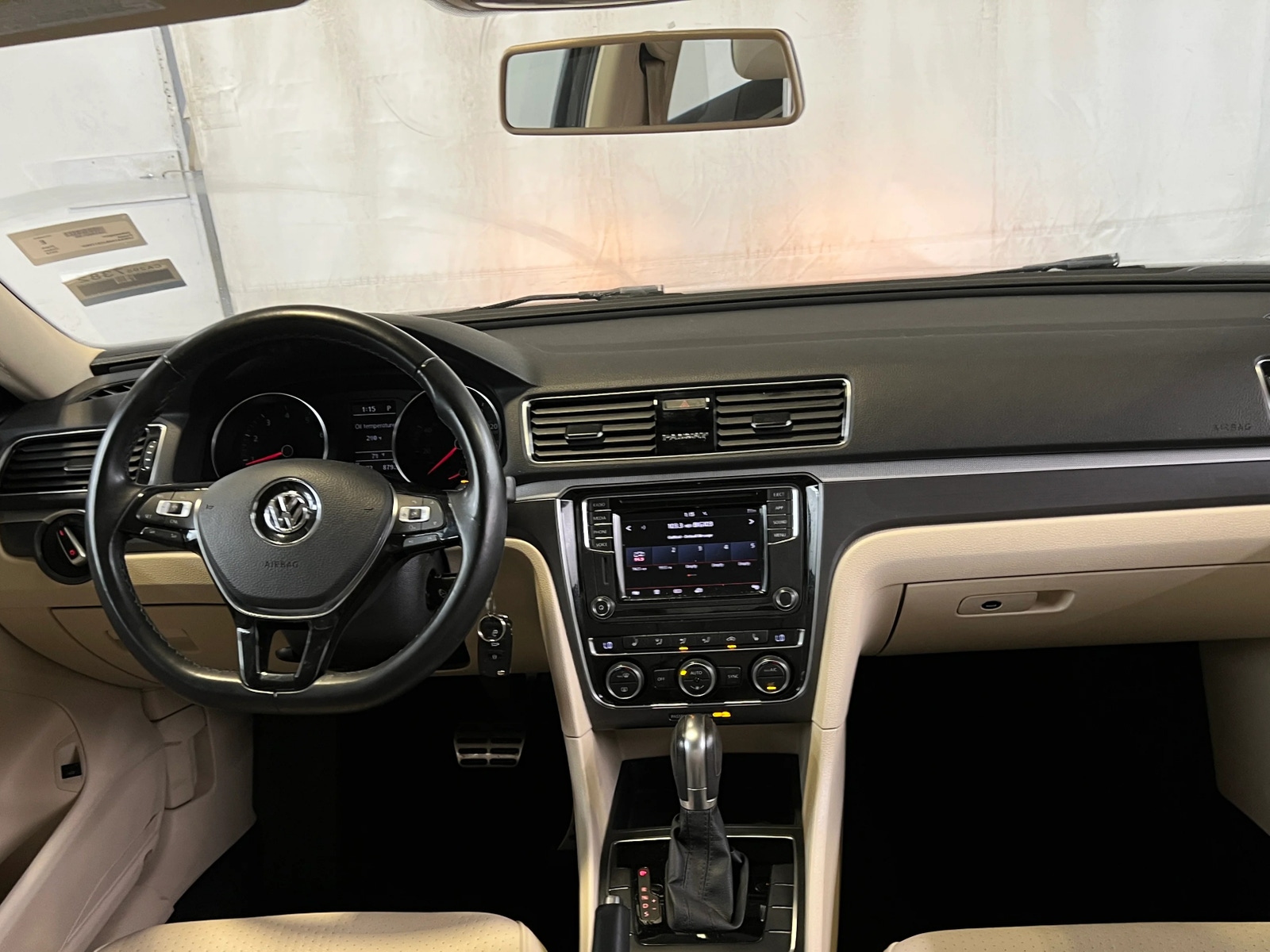 Thumbnail: 2018 Volkswagen Passat - 3
