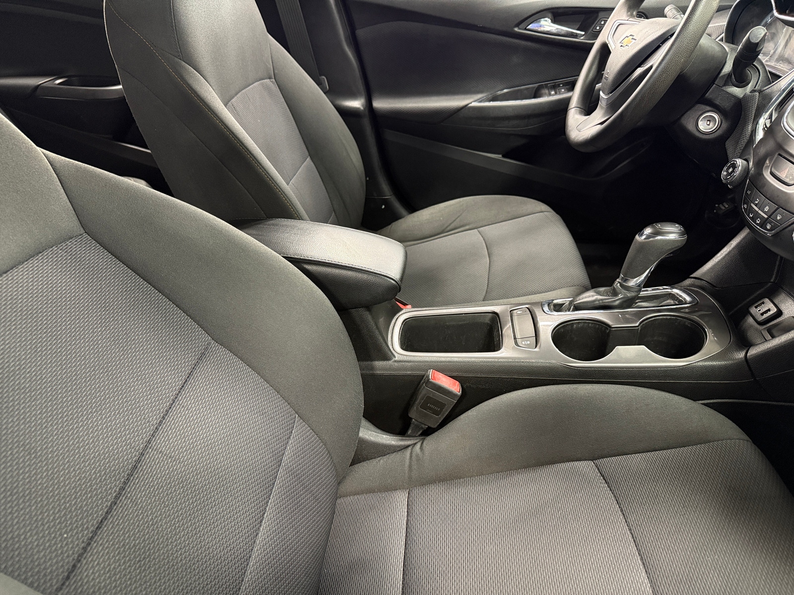 Thumbnail: 2019 Chevrolet Cruze - 2