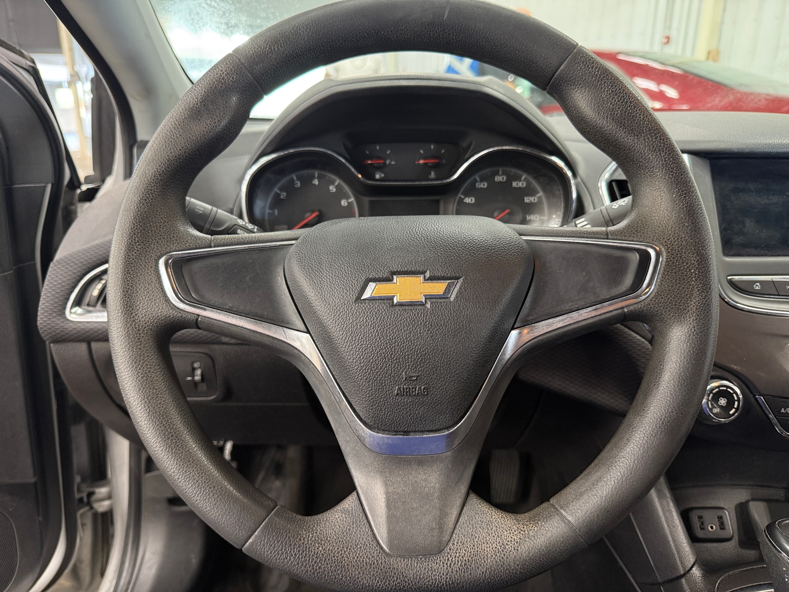 Thumbnail: 2019 Chevrolet Cruze - 5