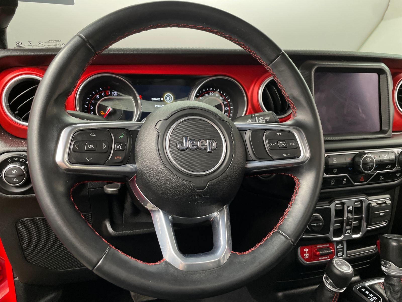 Thumbnail: 2021 Jeep Gladiator - 4